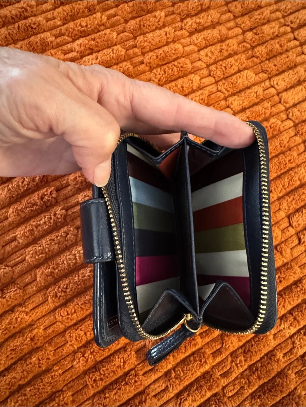 Coach Bleecker  Signature Small Wallet with Gold Accent and legacy interior - Picture 4 of 7